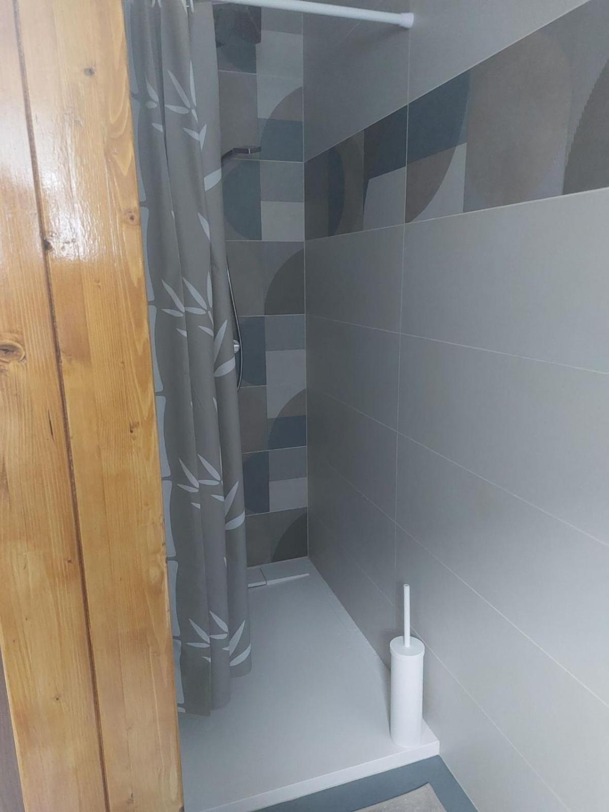 Apartmán Apartmaji Vitez Apartma 2 *